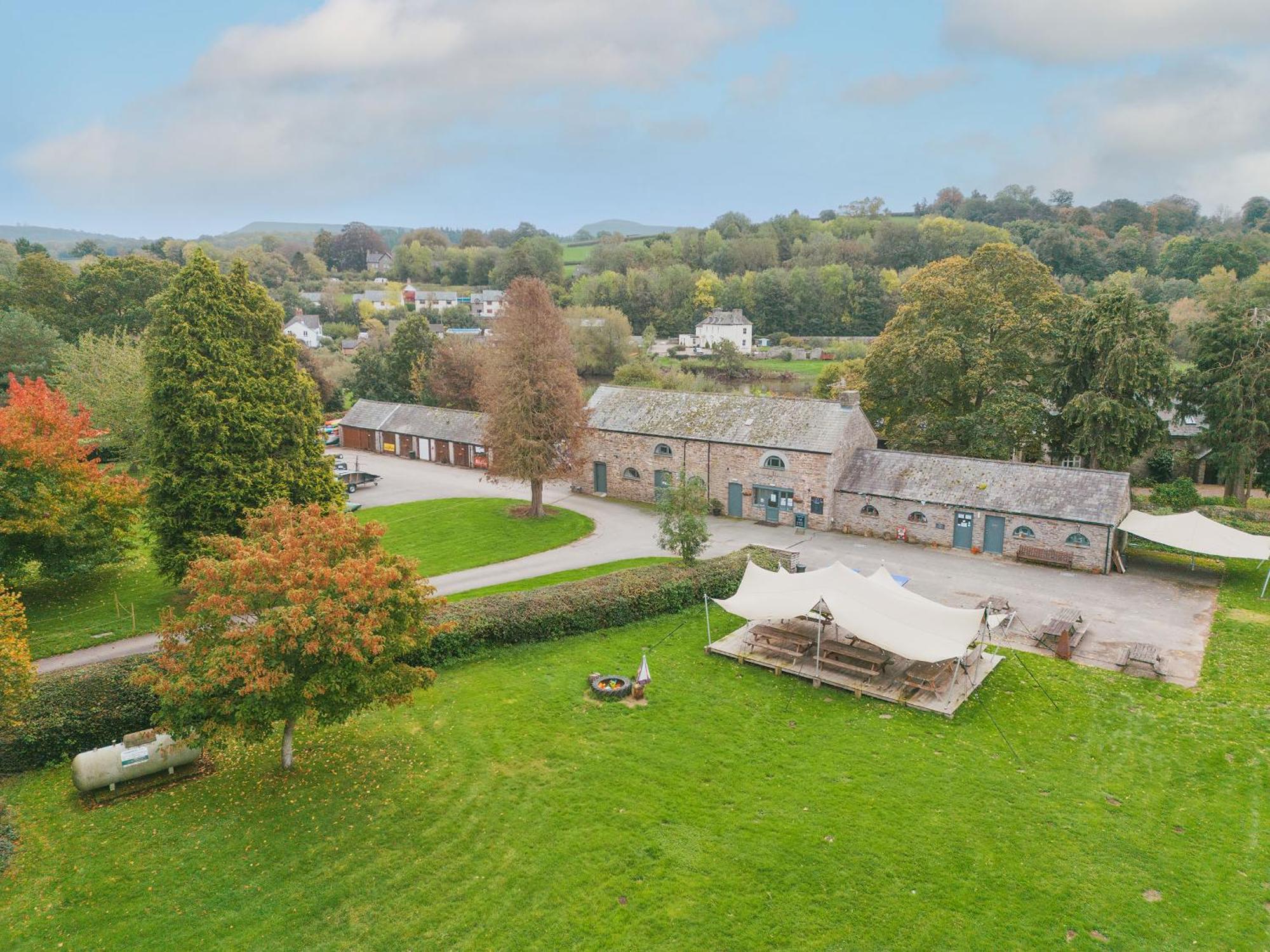 River Wye Hostel Glasbury Exterior photo